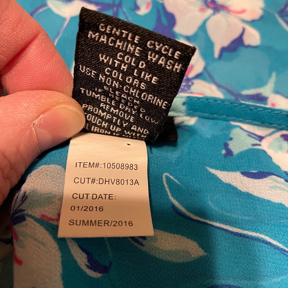 Torrid sheer floral teal blouse w/ buttons sz 2x - Picture 9 of 9